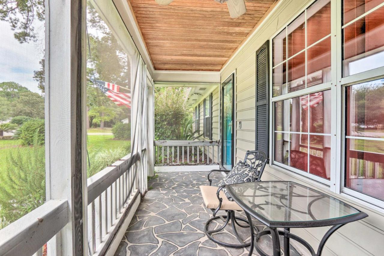 Peaceful Beaufort Home With Front Porch And Grill Ngoại thất bức ảnh