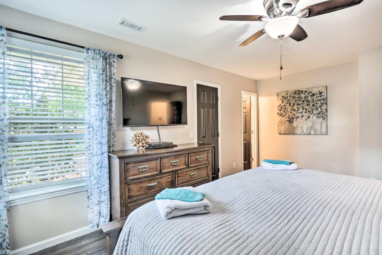 Peaceful Beaufort Home With Front Porch And Grill Ngoại thất bức ảnh