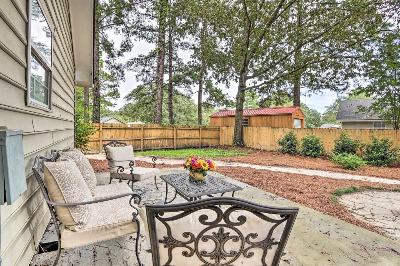 Peaceful Beaufort Home With Front Porch And Grill Ngoại thất bức ảnh